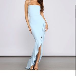 SLEEVELESS HIGH SLIT FORMAL DRESS